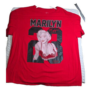 Marilyn Monroe Graphic short Sleeve Red T-Shirt XL Design, NBA, Jordan 23 Logo